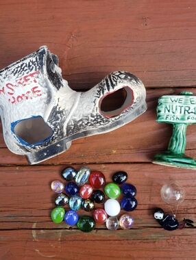 Fish Tank House "My Sweet Home" Boot & Fish Tank Accessories